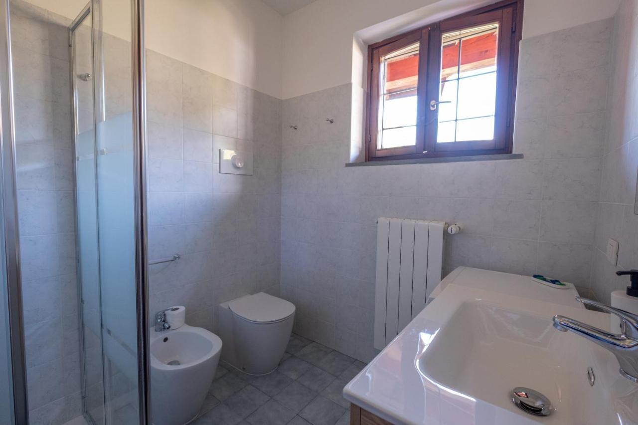 Happy Guest Apartments - Lake View And Pool Riva di Solto Luaran gambar