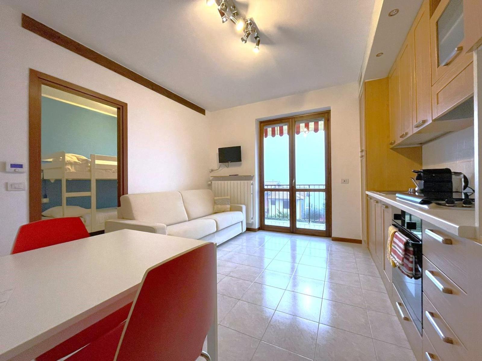 Happy Guest Apartments - Lake View And Pool Riva di Solto Luaran gambar