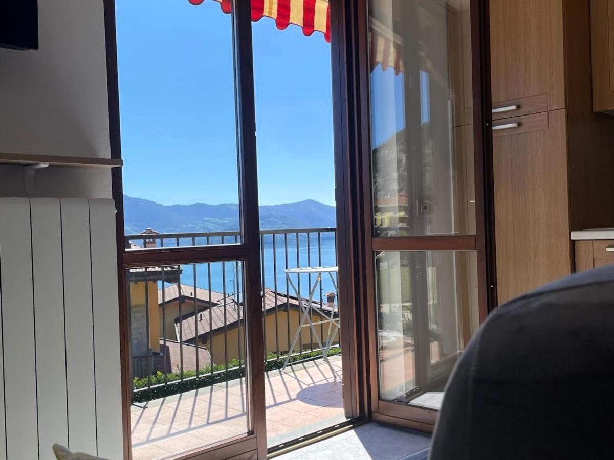 Happy Guest Apartments - Lake View And Pool Riva di Solto Luaran gambar
